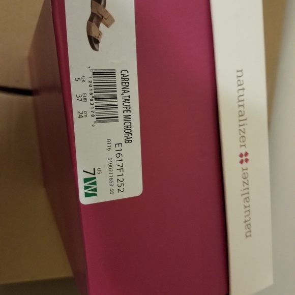 Naturalizer size 7 wedges - Picture 2 of 6